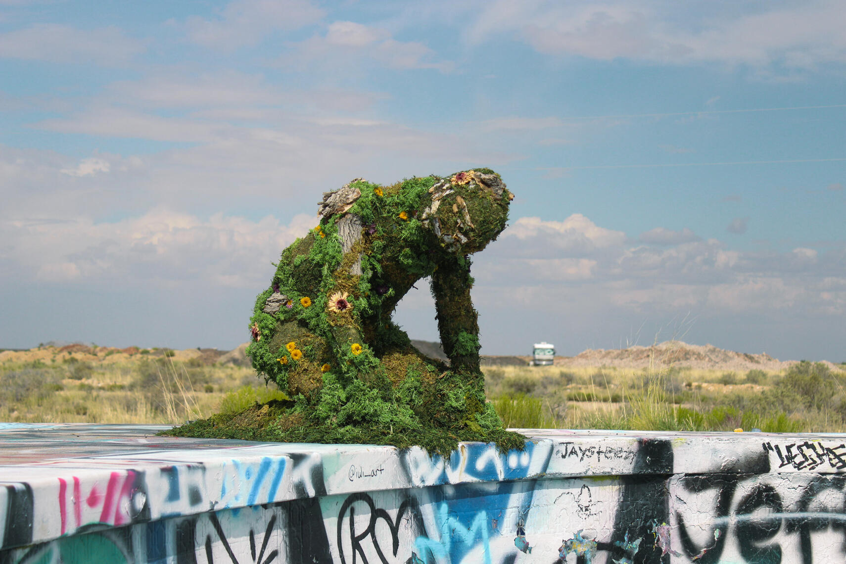 35.11321° N, 111.09202° W (1)