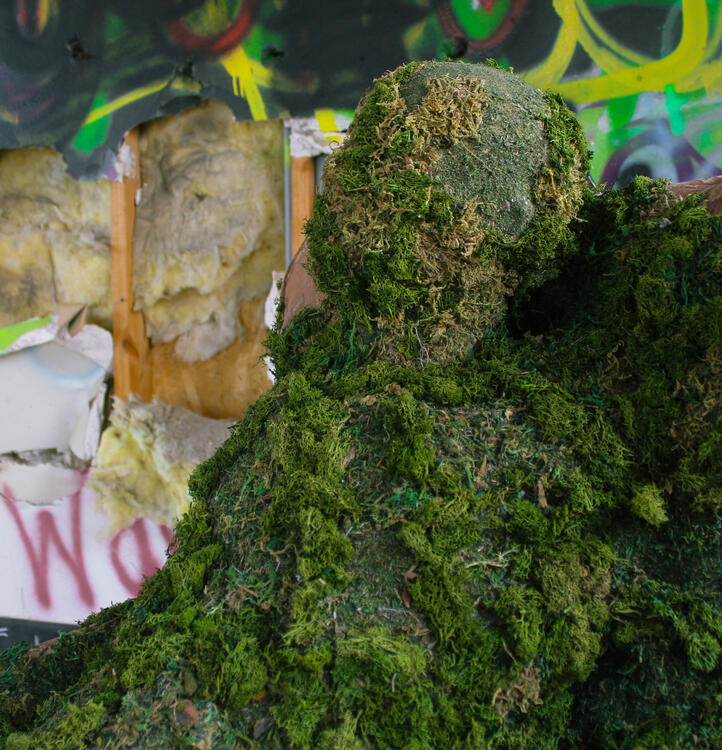 34.94857° N, 116.68442° W (6)