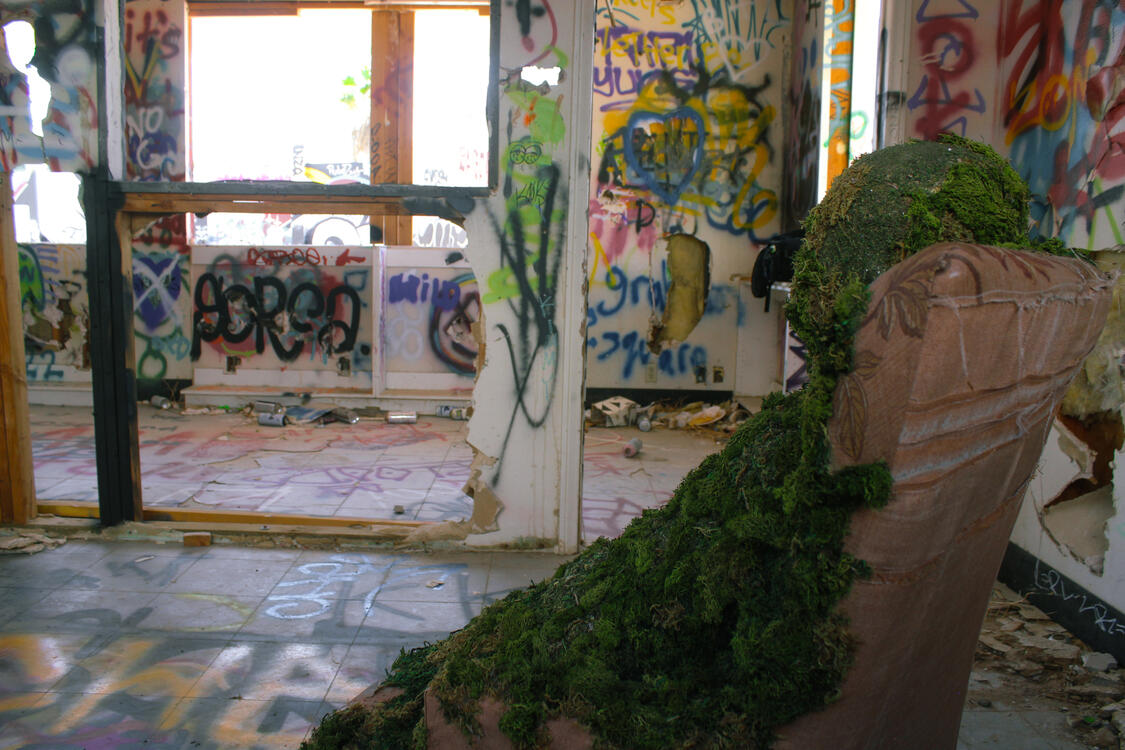 34.94857° N, 116.68442° W (6)